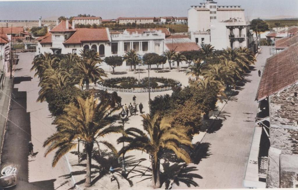 AIN TEMOUCHENT LA PLACE CLAUZEL.jpg